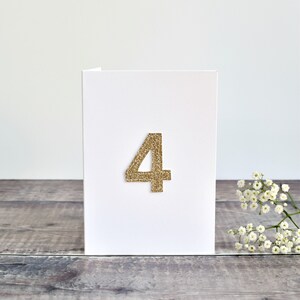 Carte de 4e anniversaire, carte de 4 ans, carte de 4 ans, carte de quatre ans, carte d'âge, quatrième carte d'anniversaire, carte de 4e anniversaire, paillettes d'or argenté