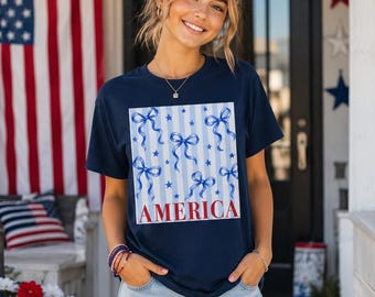 Americana-skjorta, Coquette America-skjorta, Patriotisk rosett-t-shirt, Fjärde juli-skjorta för kvinnor, Söt USA-grafik-t-shirt, Mjuk Gildan 64000