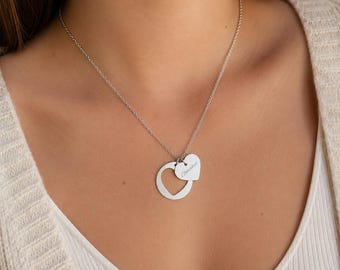 Cherished Graverat Hjärtutskuret Halsband, Hänge Halsband | Silver eller Roséguld