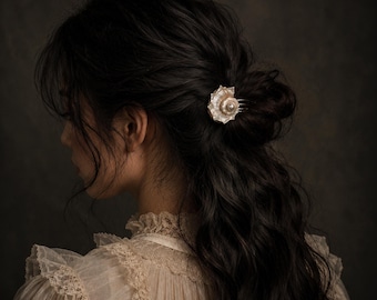 Natural Conch Shell Hair Comb, Pearl Shell Hair Clip, Coastal Mermaid Hair Accessory, Single or Set