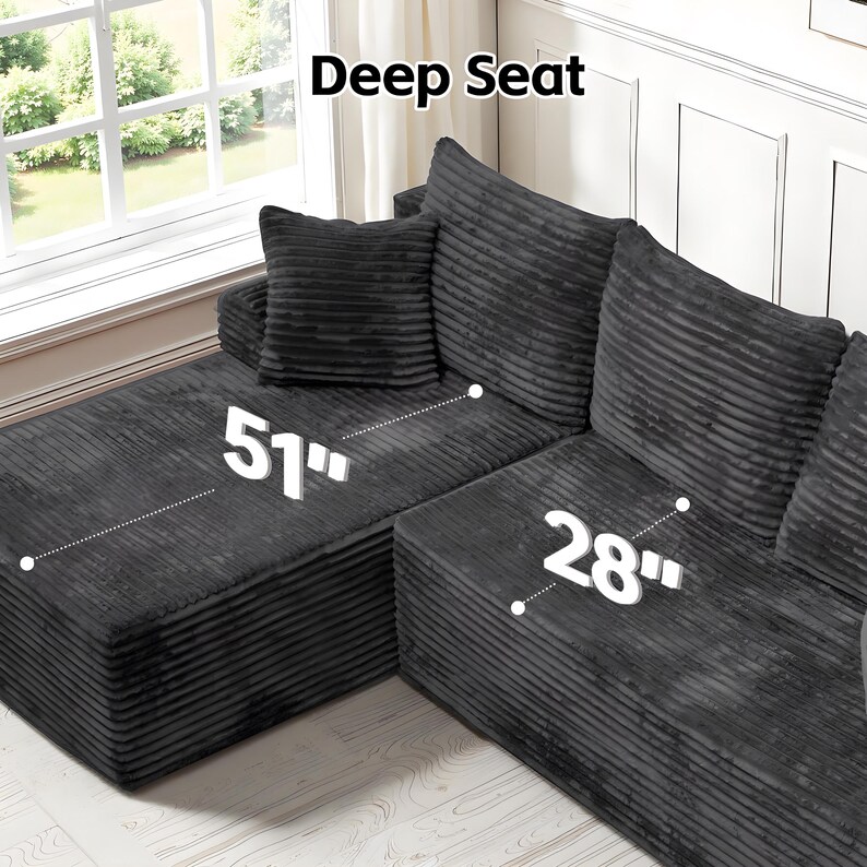 Op de afbeelding: Een donkergrijze corduroy hoekbank met een diep zitontwerp. De chaise longue is 130 cm lang en de zitting is 71 cm diep. Inclusief een bijpassend kussen.