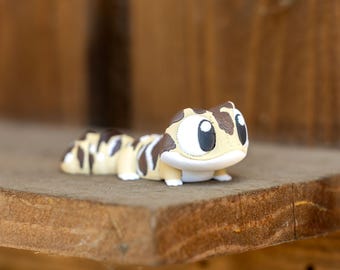 Articulated Gecko Figurine | S'mores Flexi Fidget Toy, Desk Pet Collectible