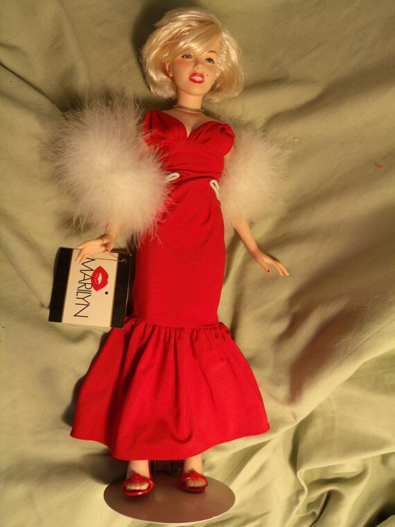 vintage marilyn monroe doll