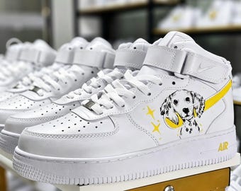 Sneakers Air Force 1 personalizzate dipinte a mano, scarpe con ritratto di cane dalmata, nome e ritratto di animale domestico personalizzati dipinti a mano
