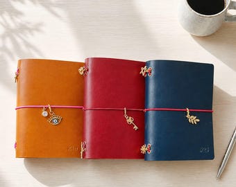 Personalisiertes Ledertagebuch, zweigeteiltes pflanzlich gegerbtes Travelers Notebook, benutzerdefinierte nachfüllbare TN-Cover A5 Standard Passport