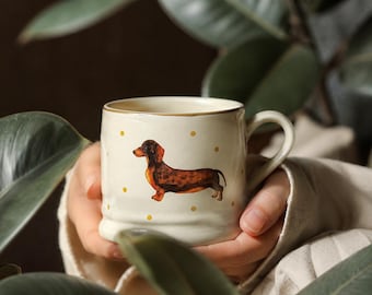 Taza personalizada de cerámica hecha a mano con diseño de perro salchicha, regalo ideal para amantes de los perros.