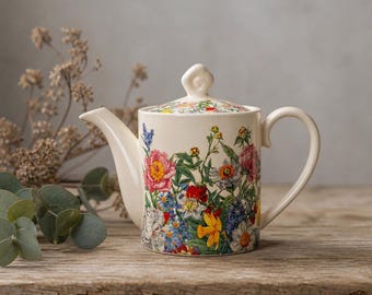 Tetera de cerámica botánica hecha a mano, tetera de cerámica, juego de té floral, vajilla inspirada en jardines, decoración rústica.