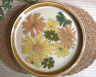 Plato de servir Vintage Mikasa Invitation Chop Plate / Plato de servir MCM Stone Manor con diseño de margarita amarilla