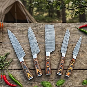 Juego de cuchillos de cocina de acero de Damasco hechos a mano, juego de chef de 5 piezas, cuchillos para barbacoa y cocina, cubertería profesional para chefs, regalo para el hogar o la cocina.