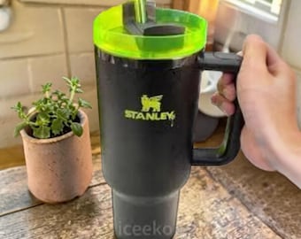 Stanley 40 oz Tumbler with Green Lid & Straw | Insulated Travel Mug, Reusable Drinkware