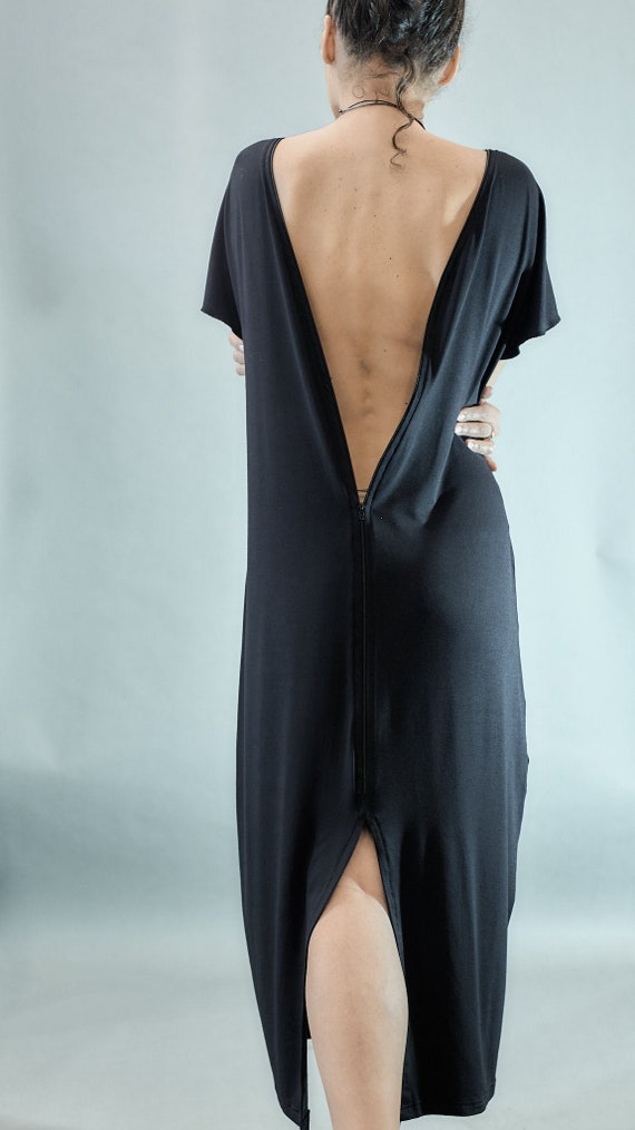 dress with zipper all the way down the back