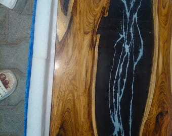 Schwarz Epoxy Fluss Tisch | Live Edge Holzplatte, moderne Harz-Kaffeetischplatte
