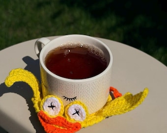 Modèle de housse de tasse canard au crochet — Tutoriel pour sous-verre amigurumi — Cadeau de cuisine amusant (PDF)