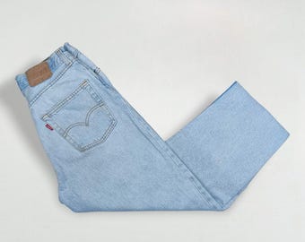 Vintage Levi’s 550 Light Wash Jeans USA Made Blue Denim W30 L32