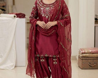 Geborduurd patiala-kostuum, Indiase bruiloft feestelijke etnische jurk, kastanjebruin dupatta
