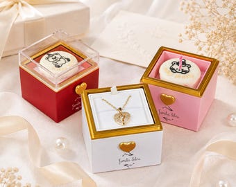 Boîte à bagues surprise personnalisée, porte-bijoux prénom personnalisé, jolie boîte à propositions de style gâteau, cadeau d'anniversaire de la Saint-Valentin pour elle