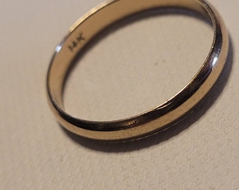 Vintage Estate 14kt Gold Wedding Band