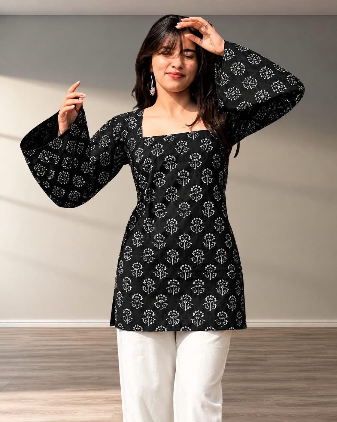 Handmade Black Cotton Floral Printed kurti, Square Neck Summer Tunic, Gift For Her,