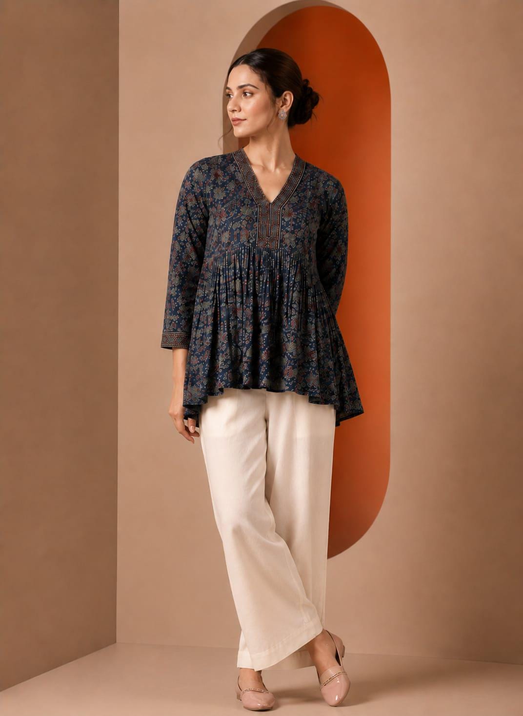 Blue Green Printed Cotton Tunic: V-Neck Summer Boho Top