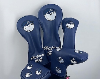 Capas de couro para cabeças de tacos de golfe Malbon, modelo blade e mallet, na cor azul.
