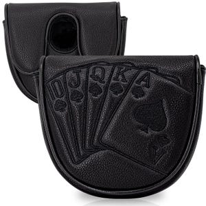 Puede incluir: Funda negra para putter de golf con superficie texturizada. La funda presenta un dise&ntilde;o bordado de una mano de p&oacute;quer, incluyendo el diez, la jota, la reina, el rey y el as de picas. Tiene cierre magn&eacute;tico y apertura redonda.