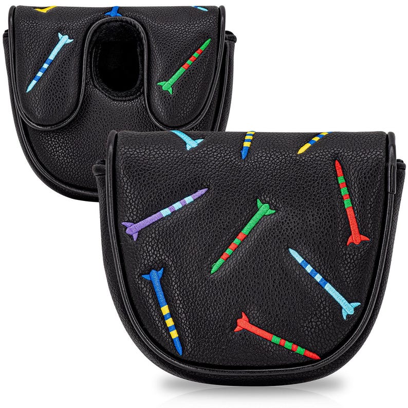 Pu&ograve; includere: Copertura per la testa del putter da golf nera con disegni di tee da golf ricamati colorati. La copertura &egrave; realizzata in materiale strutturato e presenta una chiusura magnetica. I tee sono rossi, verdi, blu e gialli.