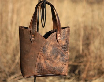 Crocidilly Cowboy Shoulder Bag, Leather, Cowhide