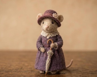 Needle Felt Mouse Figurine, Handmade Wool Felt Lady Mouse with Umbrella, Vintage Storybook Animal, Cottagecore Shelf Decor Gift