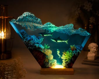 Lampada personalizzata con squalo bianco e subacqueo in resina, lampada in resina epossidica SCUBA DIVER, luce notturna a tema oceano, regalo per lui, regalo di Natale, decorazione per la casa