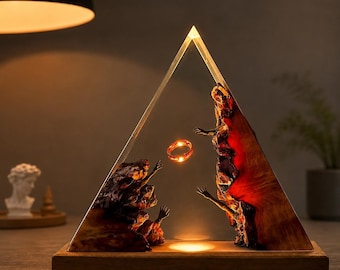 Diorama LOTR Luce notturna Film Lampada epossidica Luci in resina fatte a mano Lampada da scrivania Decorazione natalizia Lampade da tavolo Set da gioco