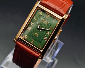 Polished Seiko Slim Vintage Quartz Wristwatch Green