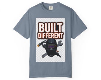 Verschiedene Schweißhelm und Werkzeuge T-Shirt gebaut | Schweißermechaniker Arbeitskleidung