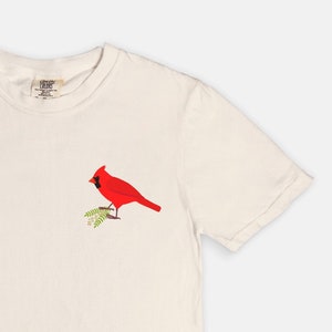 Camiseta Cardenal / Camiseta Pájaro / Camiseta Colores Confortables / Regalo para Ella / Regalo para Amantes de la Naturaleza / Nerd de los Pájaros / Cottagecore / Camiseta Pájaro / Para Mamá