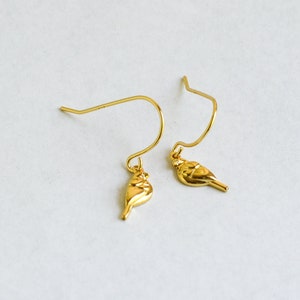 18k Gold-Plated Dangly Bird Earrings | .925 Sterling Silver Bird Dangle Earrings | HYPOALLERGENIC | Minimal Jewelry | Gift for Bird Watcher
