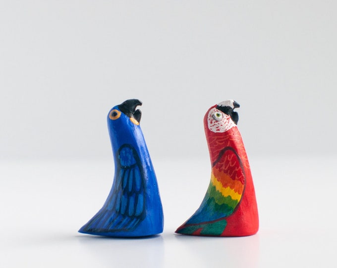 Choose Your Macaw Ring Holder | Hyacinth or Scarlet Macaw | Bird Ring Cone | Jewelry Display | Ring Dish | Parrot Figurine