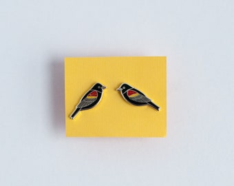 Redwing Blackbird Ohrringe | Emaille-Schmuck | Ohrstecker | Singvogel | Post-Ohrringe | Vogelschmuck