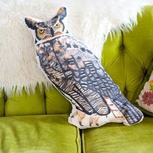 Large Owl Plushie / Choose Between Long Eared Owl or Barred Owl / Owl Pillow Gift for Dad Nature Lover Gift Father's Day Unique Gift long eared owl