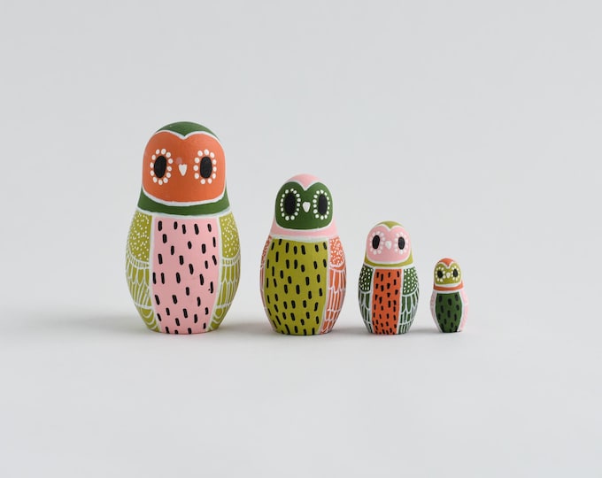 Owl Nesting Dolls / Very Tiny Set of Matryoshka Russian Dolls / Set of 4 / Colorful / Colorful Folk Art/ Art Dolls