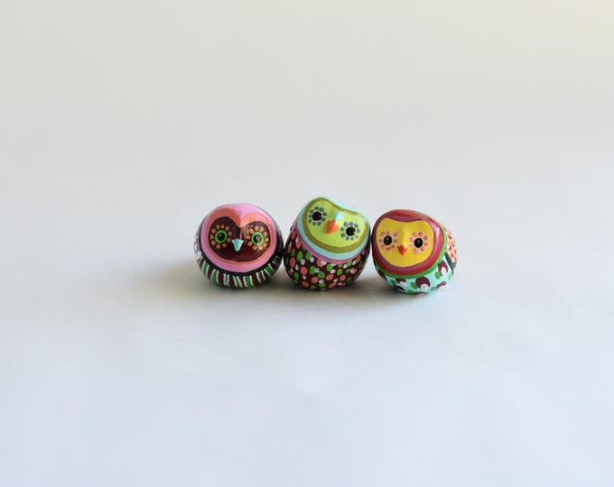 Owl Study 47, 48, 49 / 1 OWL  or SET of 3 / Barn Owl Figurine / Colorful / Mini Art / Desk Pet / Whimsical Art / Owl Figurine / Office Gift