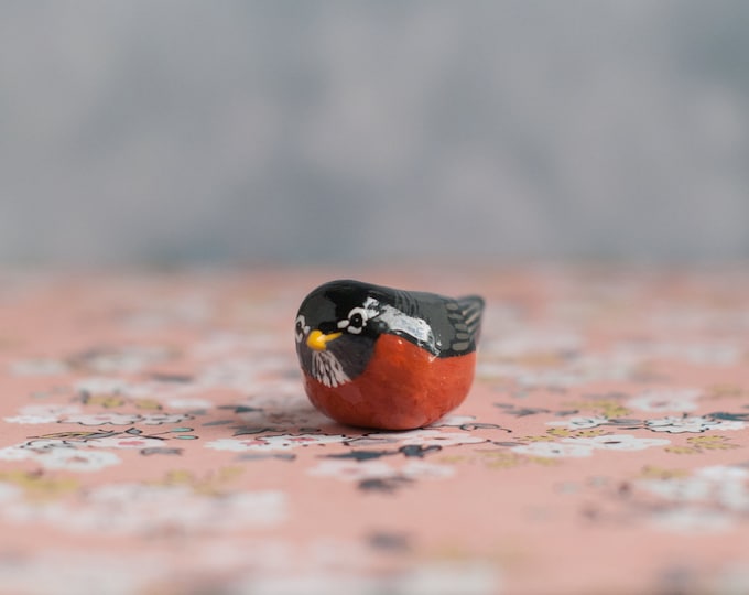 American Robin Miniature | Bird Figurine | Songbird Figurine