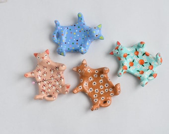 Magnetic Cat Trinket Dish: Ceramic Tabletop Organizer