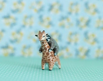 キリンとナマケモノの粘土動物置物：ベストフレンズコレクション