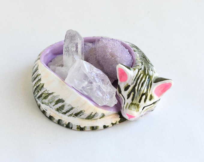Norma Rae the Tabby Cat Crystal Vessel  | Cat Sculpture | Crystal Healing Gift | Gray Brown Tiger Cat Figurine | Purple Cactus Quartz