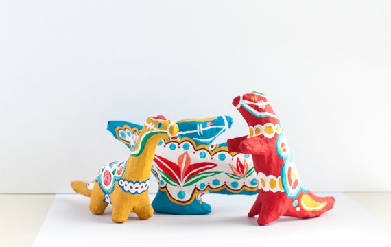 パリ購入 恐竜 ペーパーマッシュ オブジェ フォークアート 民藝 ダラ恐竜紙粘土彫刻：フォークアート3点セット - Etsy 日本
