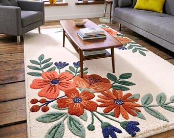 Tappeto trapuntato color crema con motivi floreali, tappeto botanico color terracotta, arredamento boho cottagecore per la casa