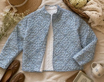Vintage Steppjacke | Blau Blumen Patchwork Mantel, Grandma Chic Boho Schichtung