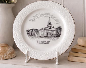 Piatto da chiesa vintage anni '70: First Congregational Pelham NH, decorazione murale in stile americano.