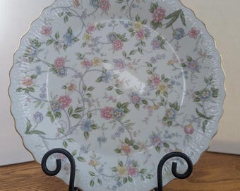 Plato llano vintage Corona con estampado de chintz y borde dorado, de Andrea, fabricado en Japón.