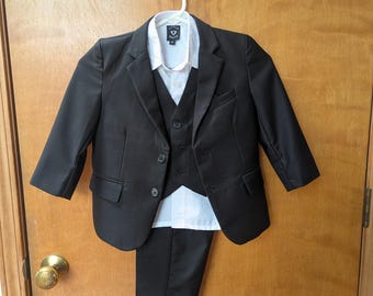 Little Gents, size 4T boys Black 4 piece suit.