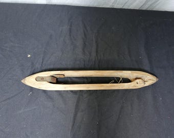 Wooden Weaving Shuttle with Metal Mechanism